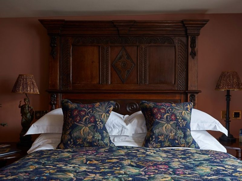 Rookery Club Rood Headboard landscape